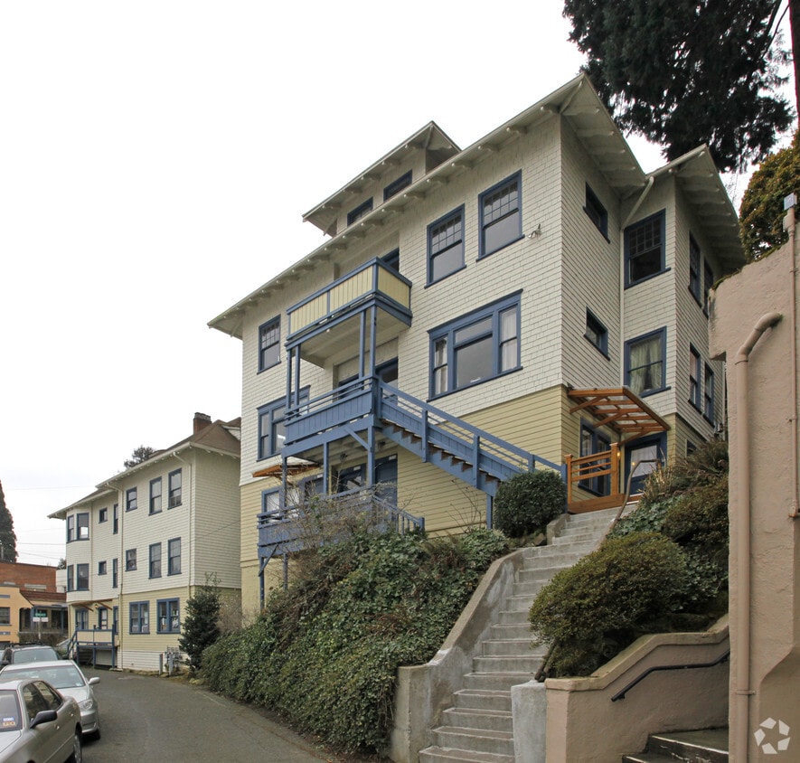 Foto del edificio - The Drake Apartments