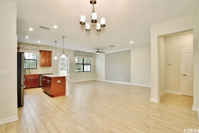 Foto del edificio - Modern 3/2.5 Spacious Townhome with a 2 Ca...