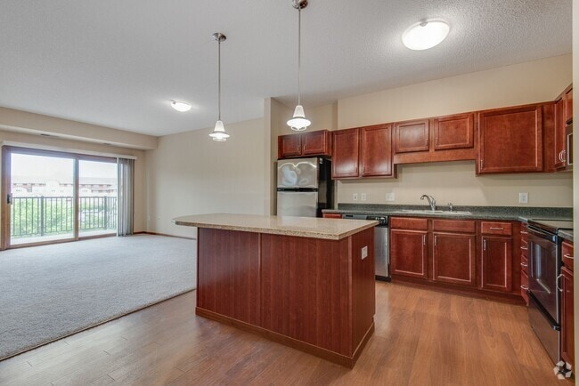Building Photo - Oaks Glen Lake Apartments