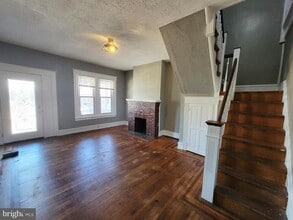 Building Photo - 4554 N Smedley St