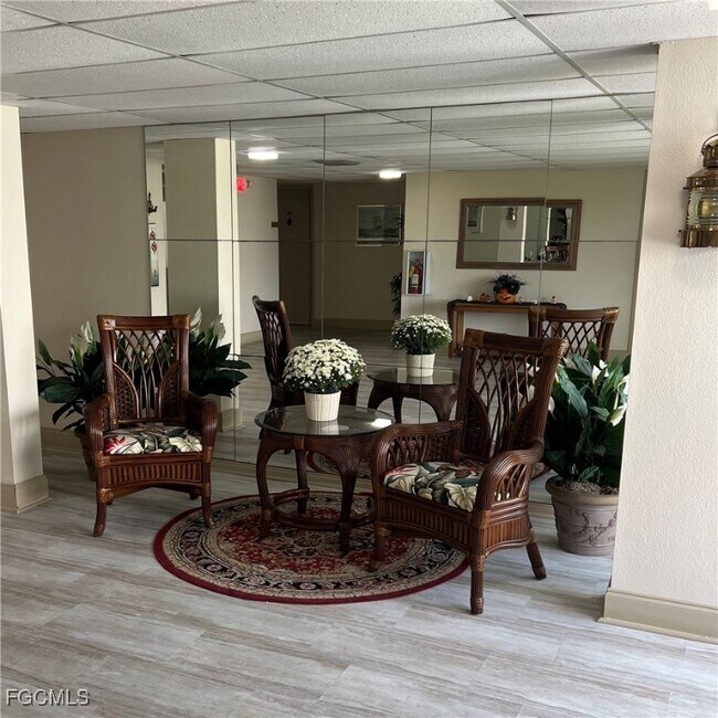 Foto del edificio - 3460 N Key Dr