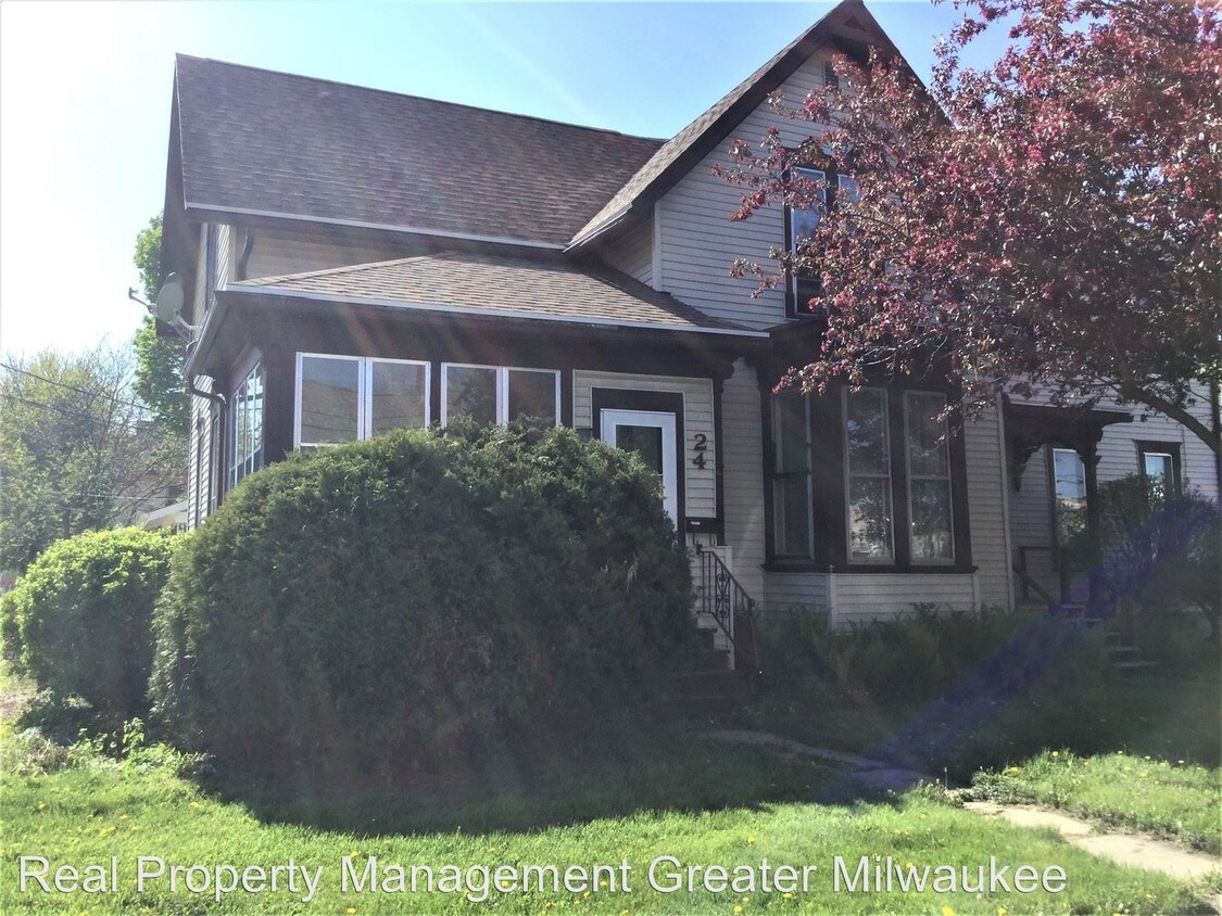 Primary Photo - 24 S Mill St