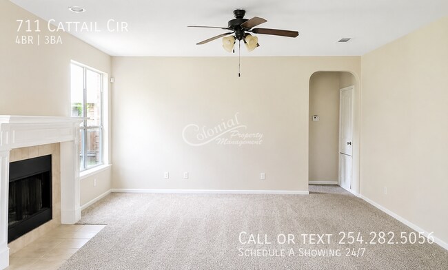 Foto del edificio - 711 Cattail Cir
