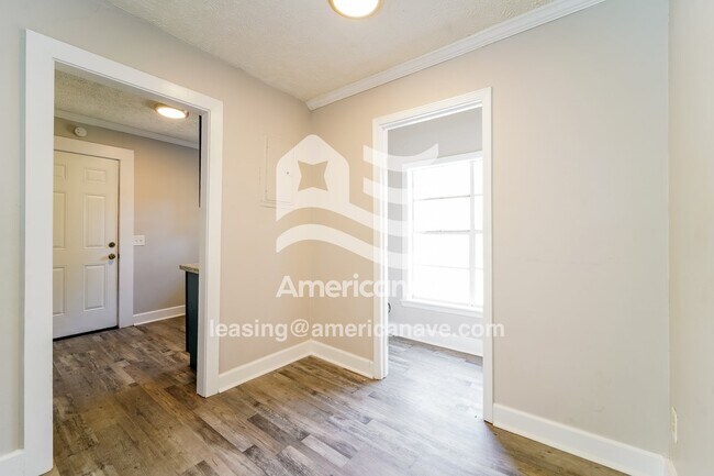 Foto del edificio - 522 Woodbury Rd