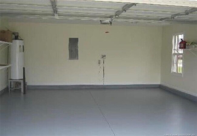 Building Photo - 5001 Windflower Dr