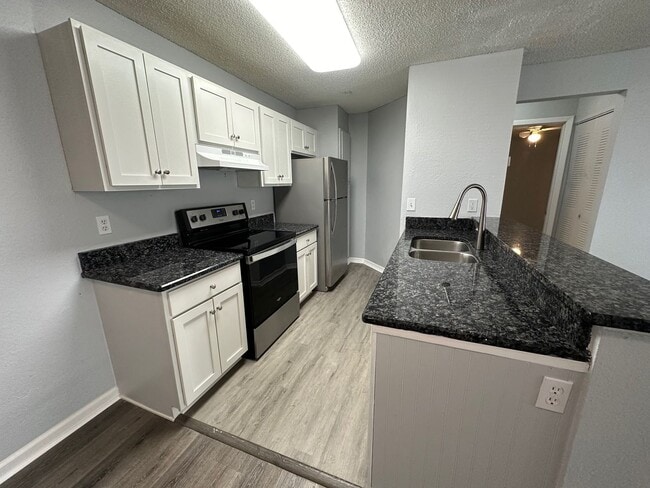 Building Photo - 951 Salt Pond Pl