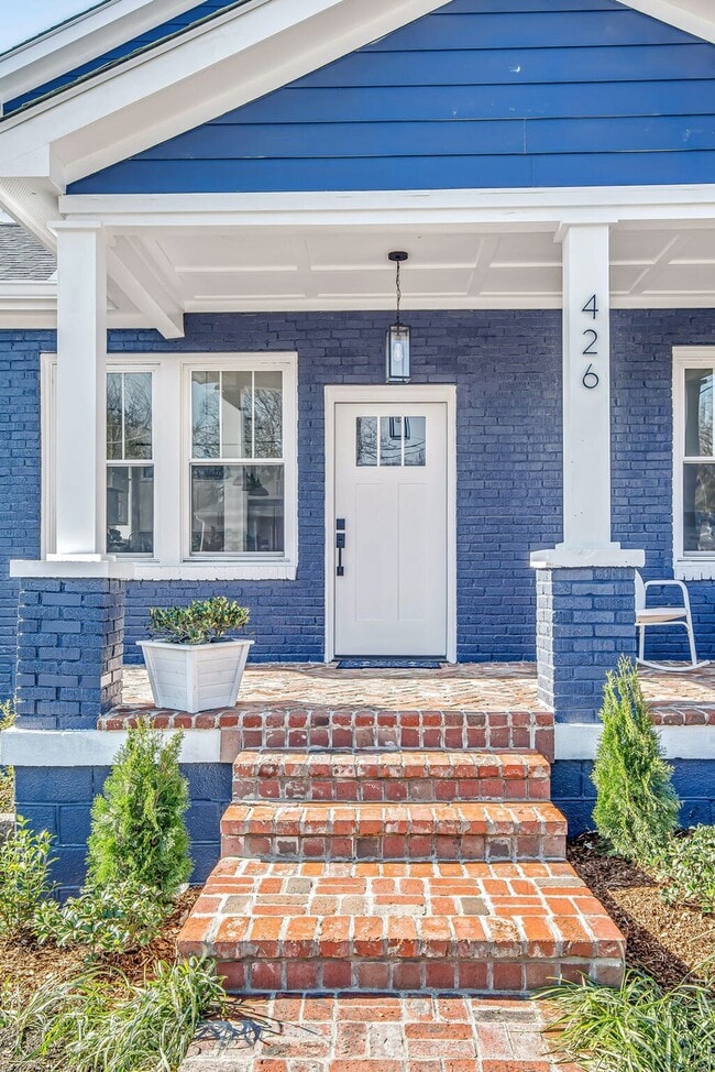 Foto del edificio - 426 Hart Ave