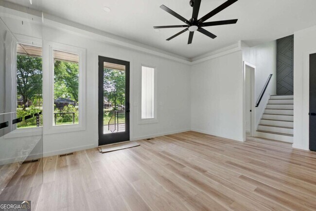 Foto del edificio - 3419 Hamilton Ave