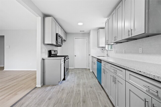 Foto del edificio - 20109 Misty Pines Dr
