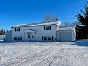 Building Photo - 242 Wimbledon Dr