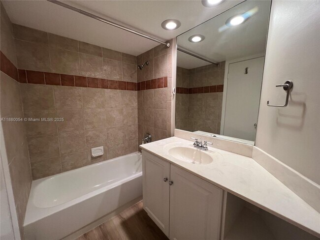 Foto del edificio - 8156 NW 15th Manor