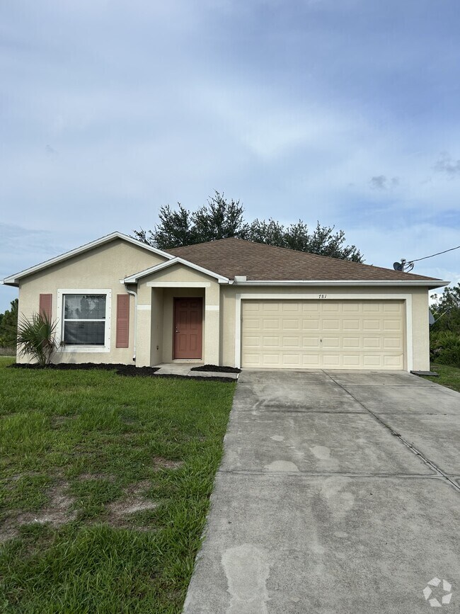 Building Photo - 781 Cashmere Ave