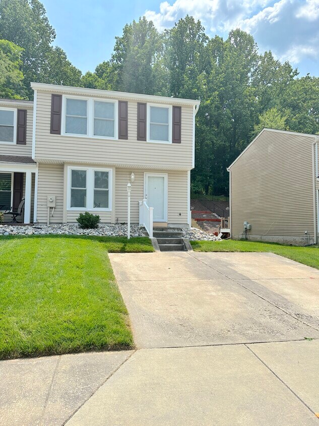 4729 Hawksbury Rd, Pikesville, MD 21208 Townhome Rentals in