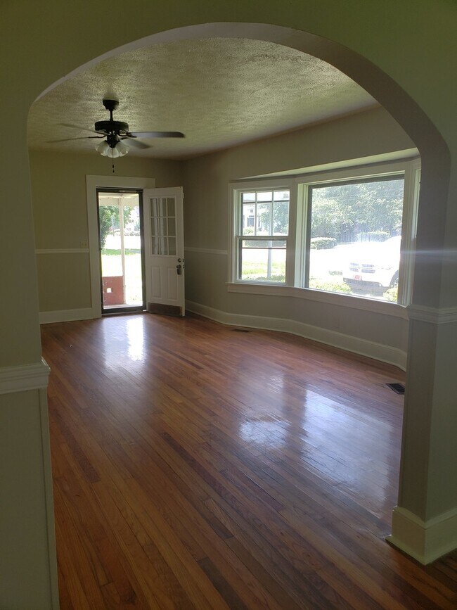 Foto del edificio - 1210 2nd Ave