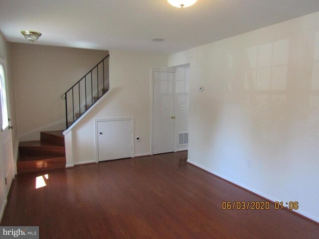 Building Photo - 4158 Hamlin Ct