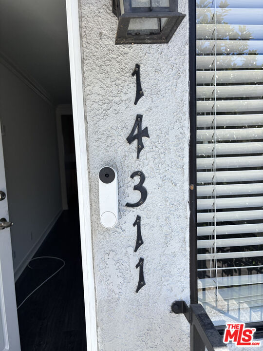 Foto del edificio - 14311 Magnolia Blvd