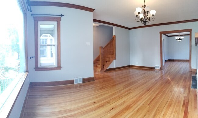 Building Photo - 1318 Grove Ave