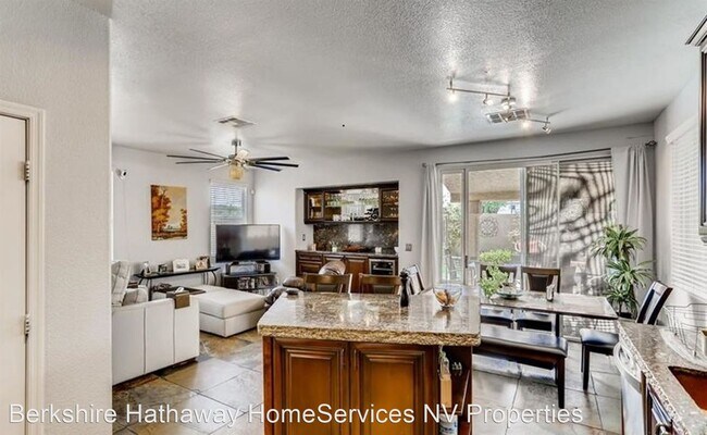 Foto del edificio - 4 br, 2.5 bath House - 10641 Moon Flower A...
