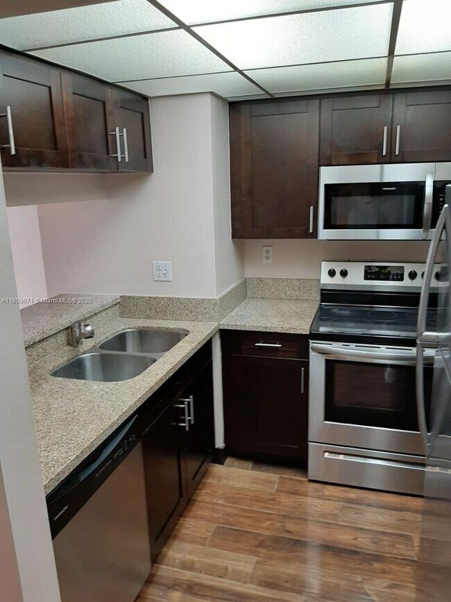 Foto del edificio - 800 N Miami Ave
