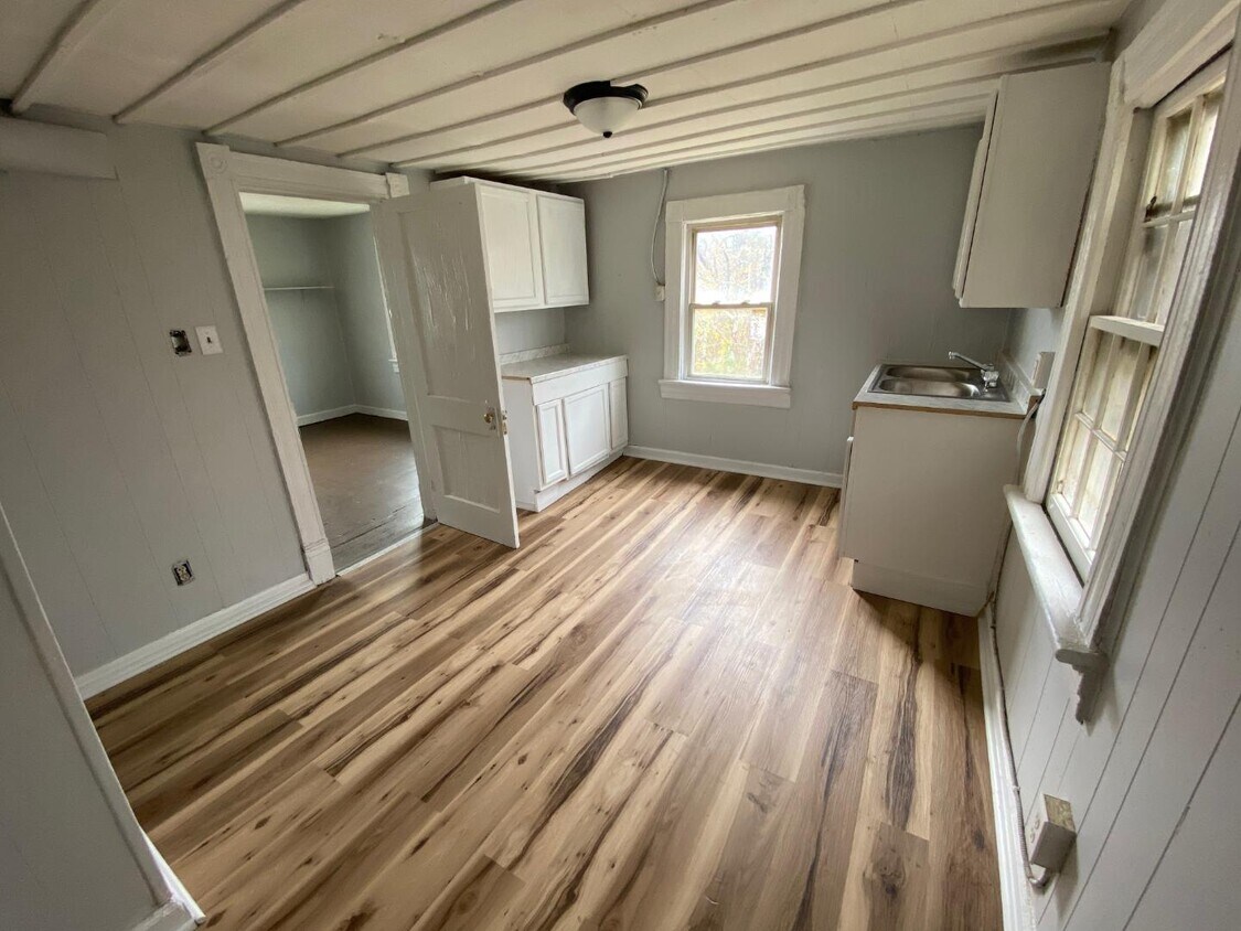 Foto principal - 1519 Campbell Ave