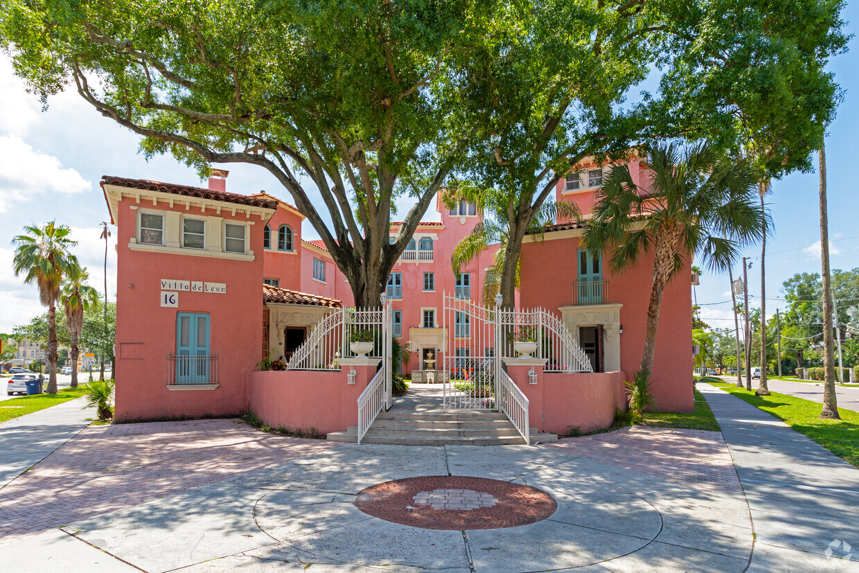 Foto del edificio - Villa De Leon