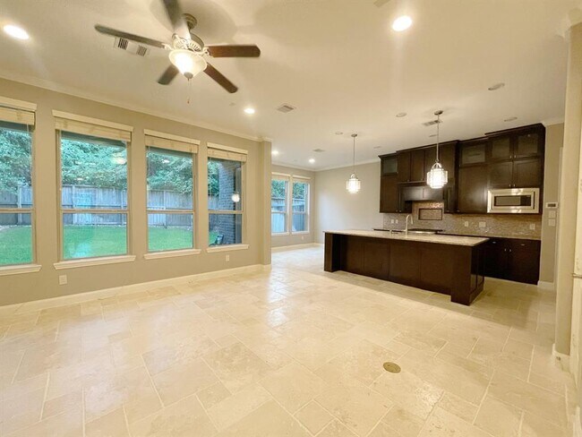 Building Photo - 39 Herons Flight Pl