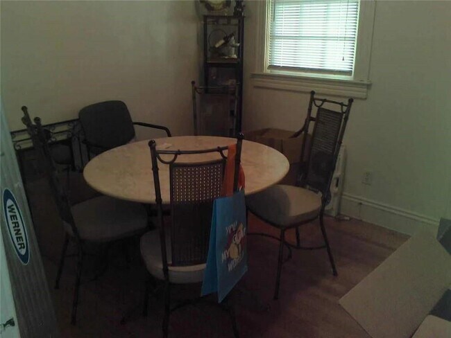 Foto del edificio - 1053 Cranston St