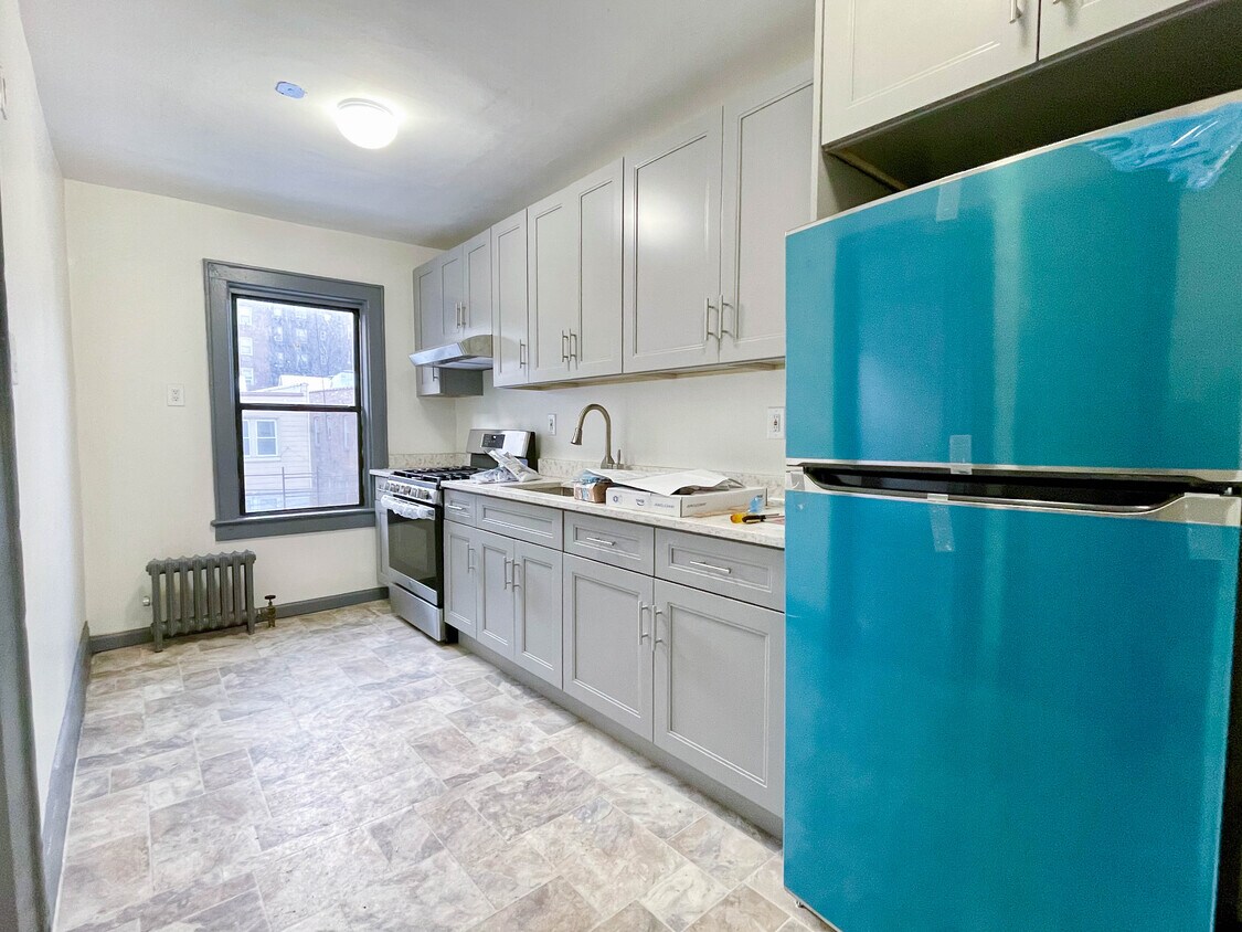 4844 45th St Unit 2, Queens, NY 11377 Room for Rent in Queens, NY