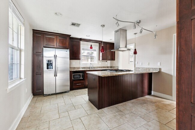 Foto del edificio - Charming Southern Oasis in the Heart of Ne...