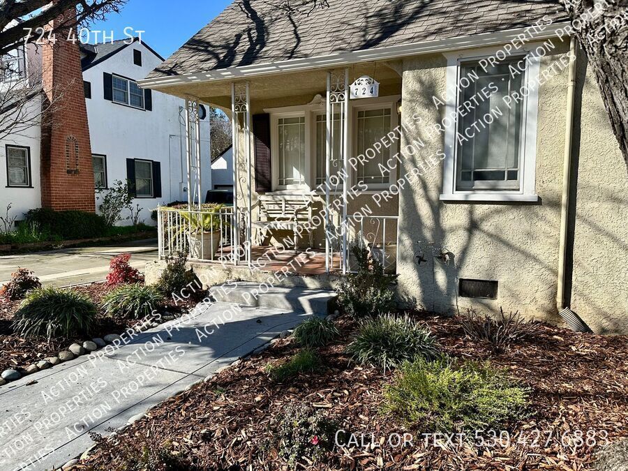 Primary Photo - Absolutely charming East Sacramento home w...