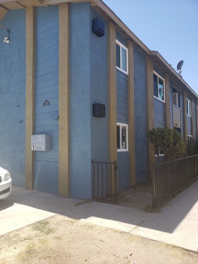 Building Photo - 1107 L St