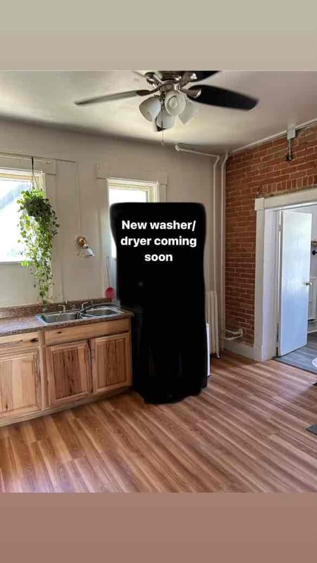 Building Photo - 1423 11th St