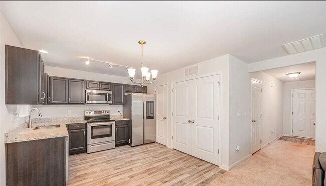 Foto del edificio - 109 Landon Ct