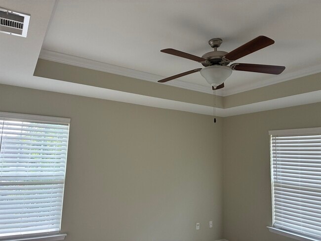 Building Photo - 551 Brooke Hampton Dr