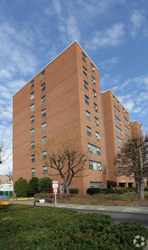 Geneva House Apartments Scranton, PA