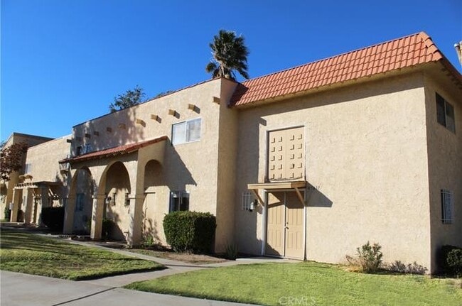 Building Photo - 43621 Stanridge Ave