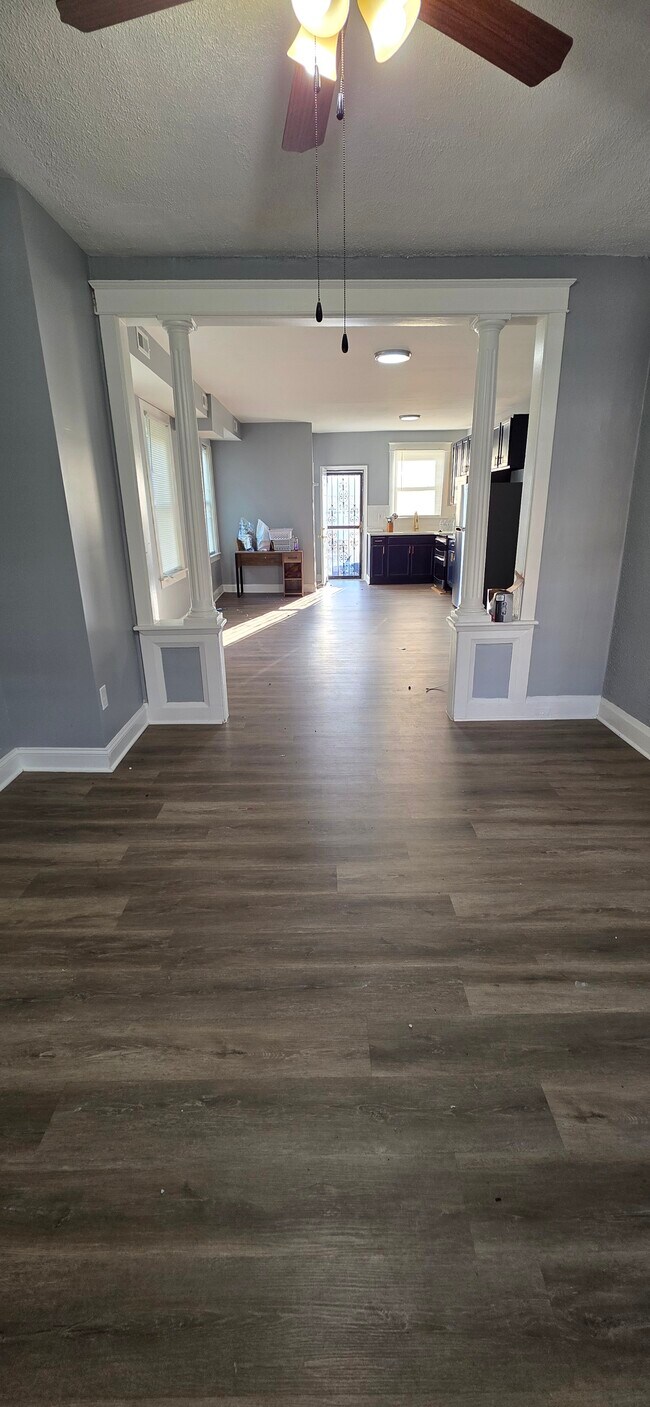 Foto del edificio - 1200 N Potomac St