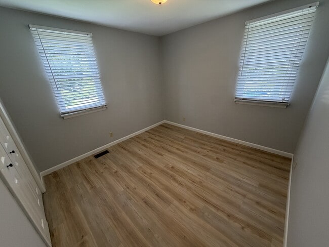 Building Photo - 171 Vulco Dr