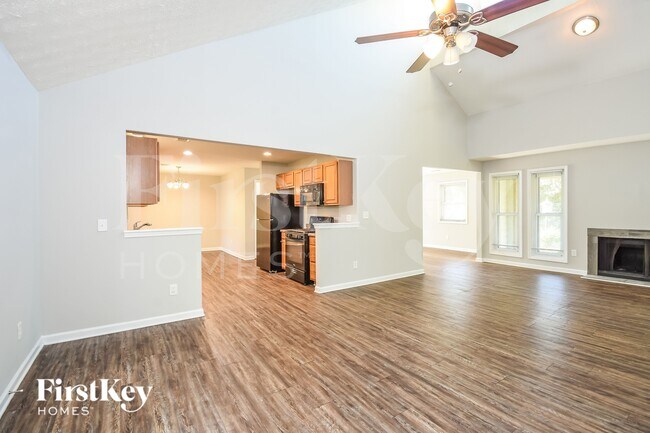 Foto del edificio - 4800 Victoria Ln