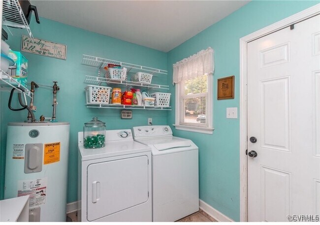 Building Photo - 7337 Hilmar Dr