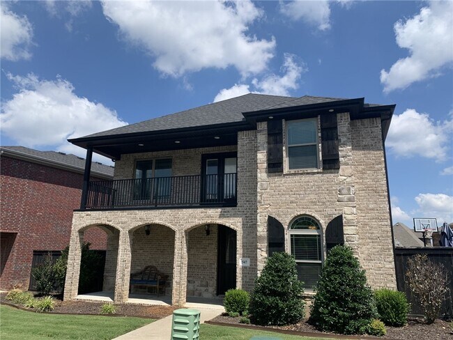 Foto del edificio - 547 N Salem Rd