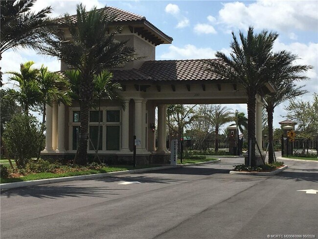Foto del edificio - 861 SE Courances Dr