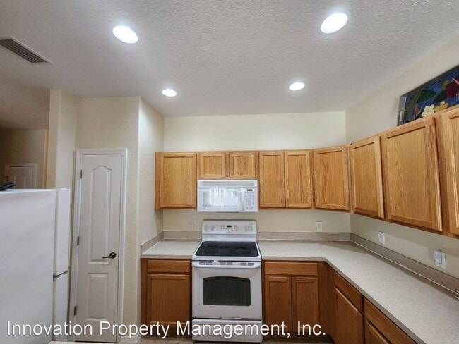 Building Photo - 3 br, 2 bath House - 927 Ocaso Ln., Unit 103