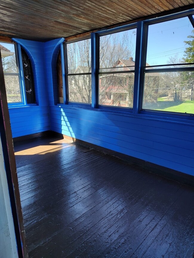 Photo - 11922-11924 Griffing Ave Apartment