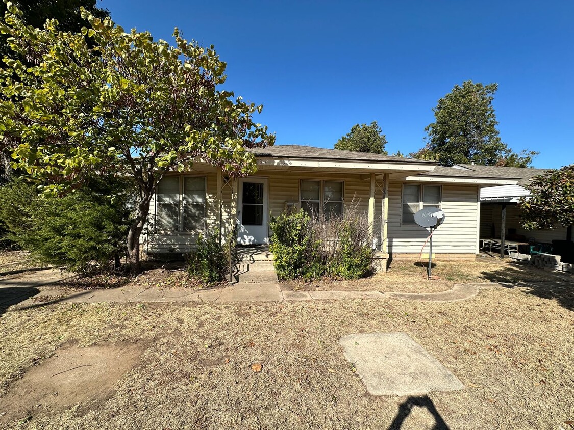 Foto principal - Cute 3 bed 1.5 bath in Warr Acres