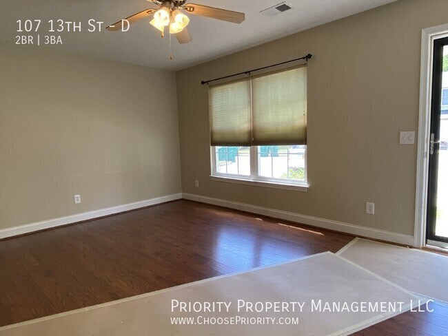 Foto del edificio - 107 13th St