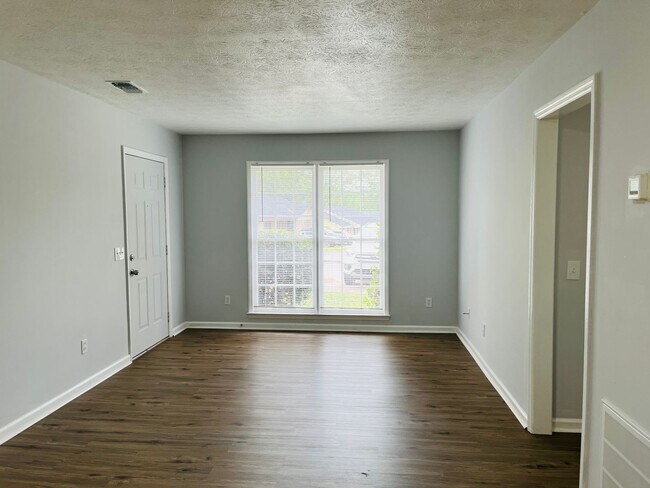 Foto del edificio - 108 Peachtree Ct