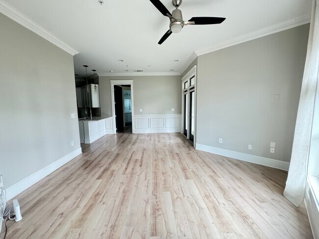 Hardwood flooring - 625 Piedmont Ave NE
