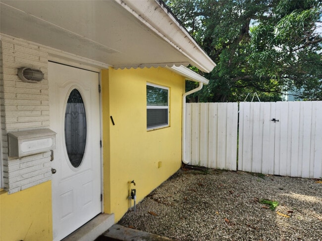 Foto del edificio - 620 SW 10th St