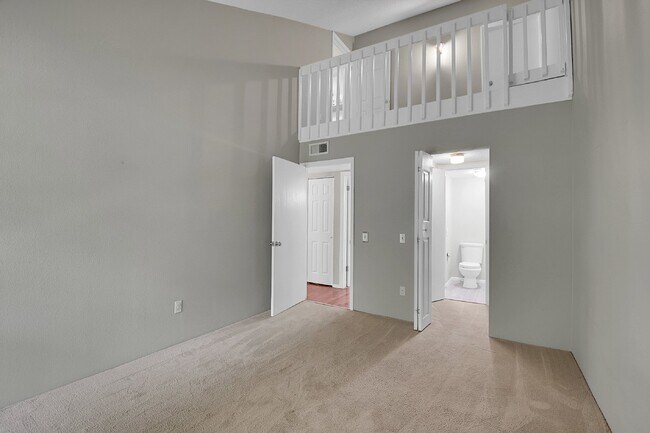 Foto del edificio - $1,900.00 - 2 Bedroom, 1 Bathroom, Condo i...